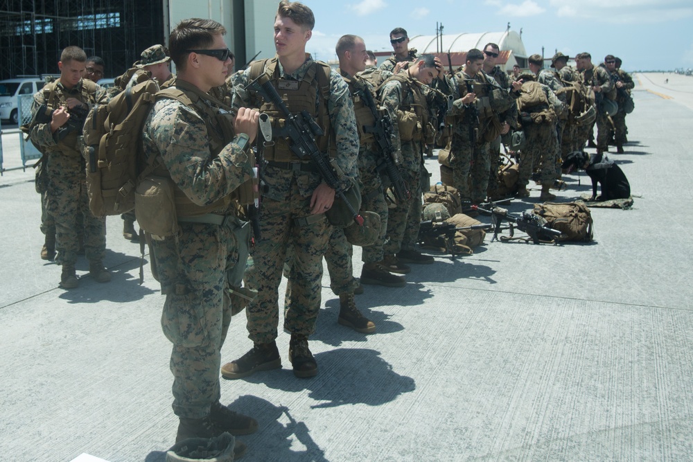 Corpsmen with Battalion Landing Team, 2nd Battalion, 5th Marines, simulate fresh whole blood auto-transfusion