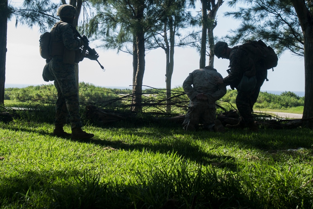 Corpsmen with Battalion Landing Team, 2nd Battalion, 5th Marines, simulate fresh whole blood auto-transfusion