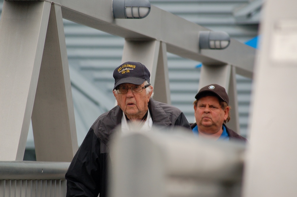 USS Columbus veterans visit Naval Museum