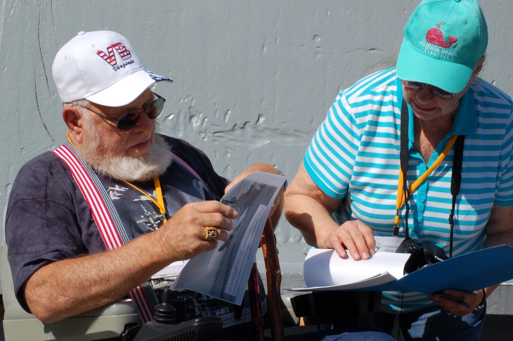 USS Randolph (CV-15) veteran visits Naval Museum