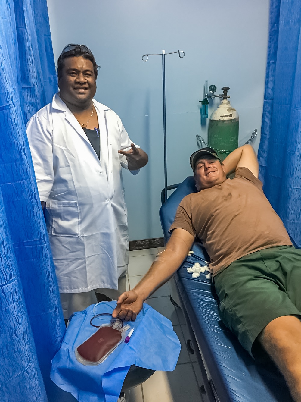 UCT2 Sailors Donate Blood to Crash Survivors