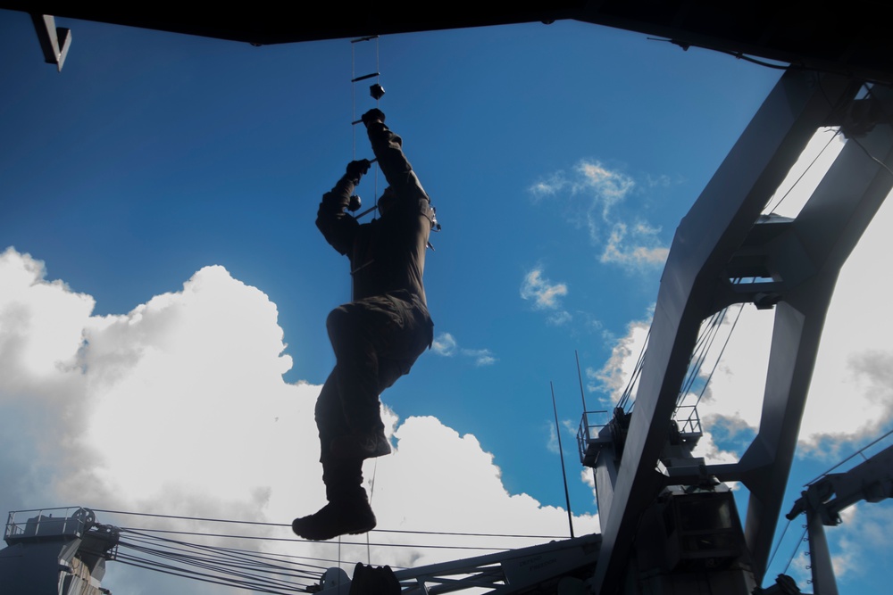 MRF Marines train for VBSS aboard the USS Ashland