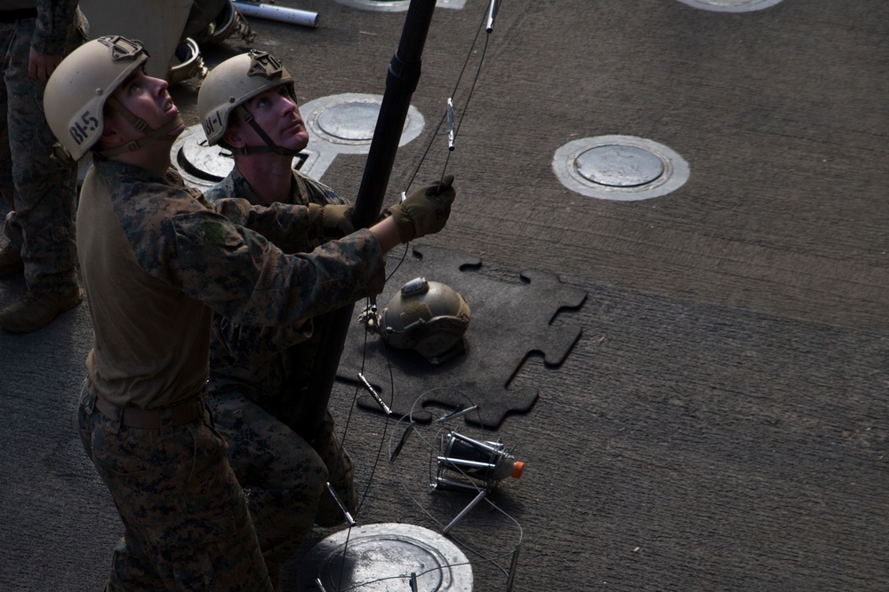 MRF Marines train for VBSS aboard the USS Ashland