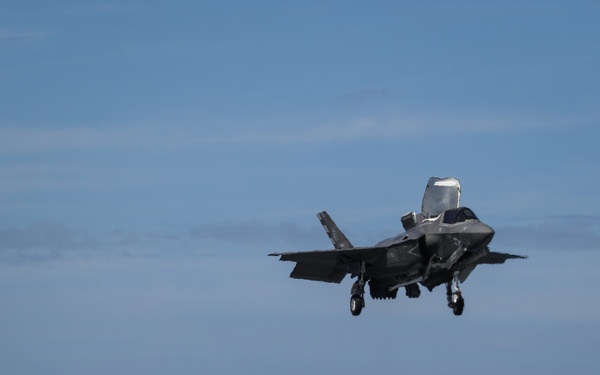 Fighter jets join forces with British aircraft carrier to make history