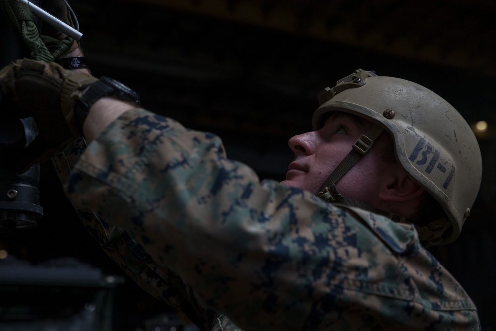 MRF Marines train for VBSS aboard the USS Ashland