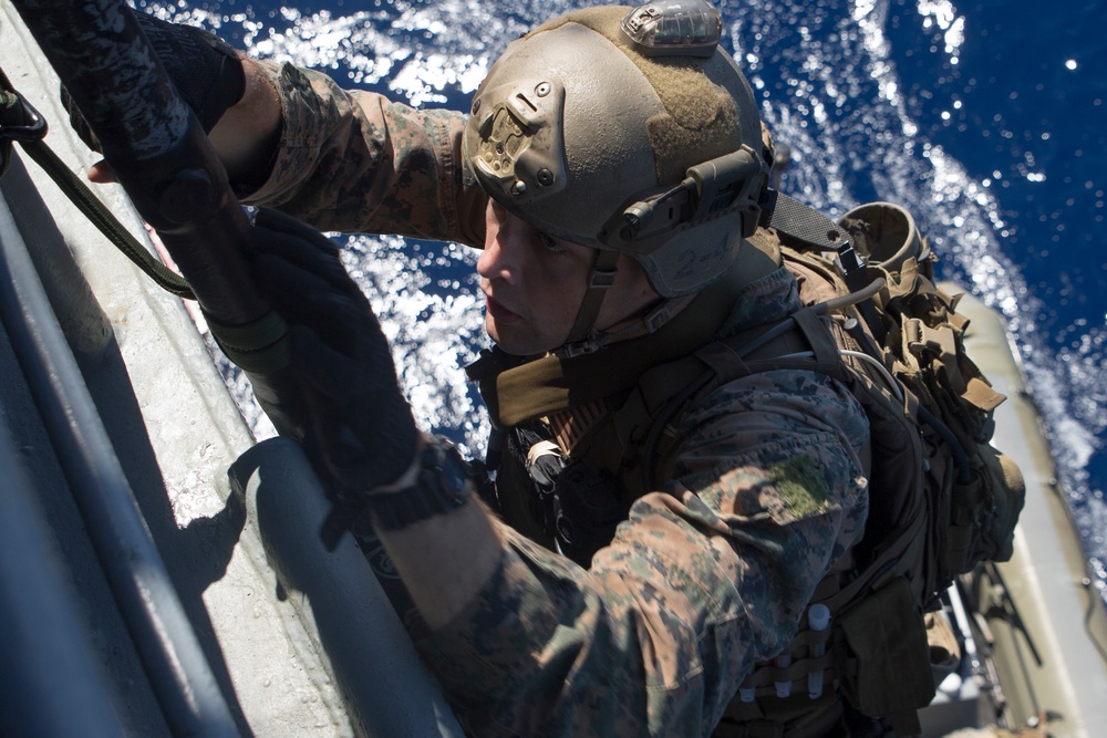 MRF Marines train for VBSS aboard the USS Ashland