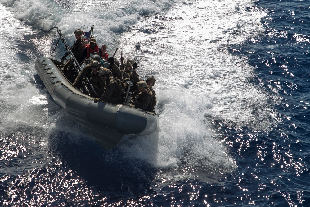 MRF Marines train for VBSS aboard the USS Ashland