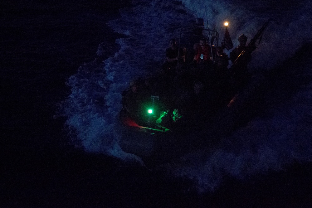 MRF Marines train for VBSS aboard the USS Ashland