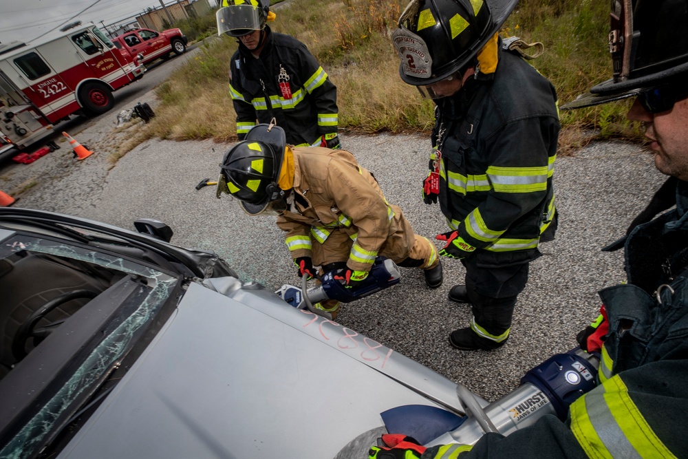 New Jersey Firefighters train with extrication tools