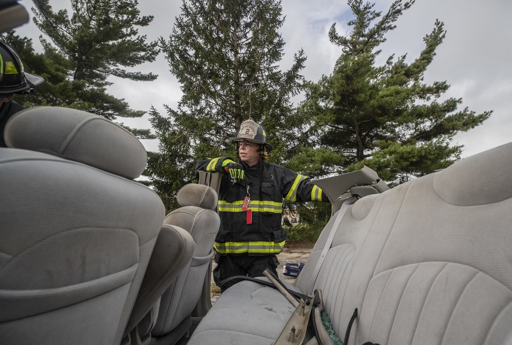 New Jersey Firefighters train with extrication tools