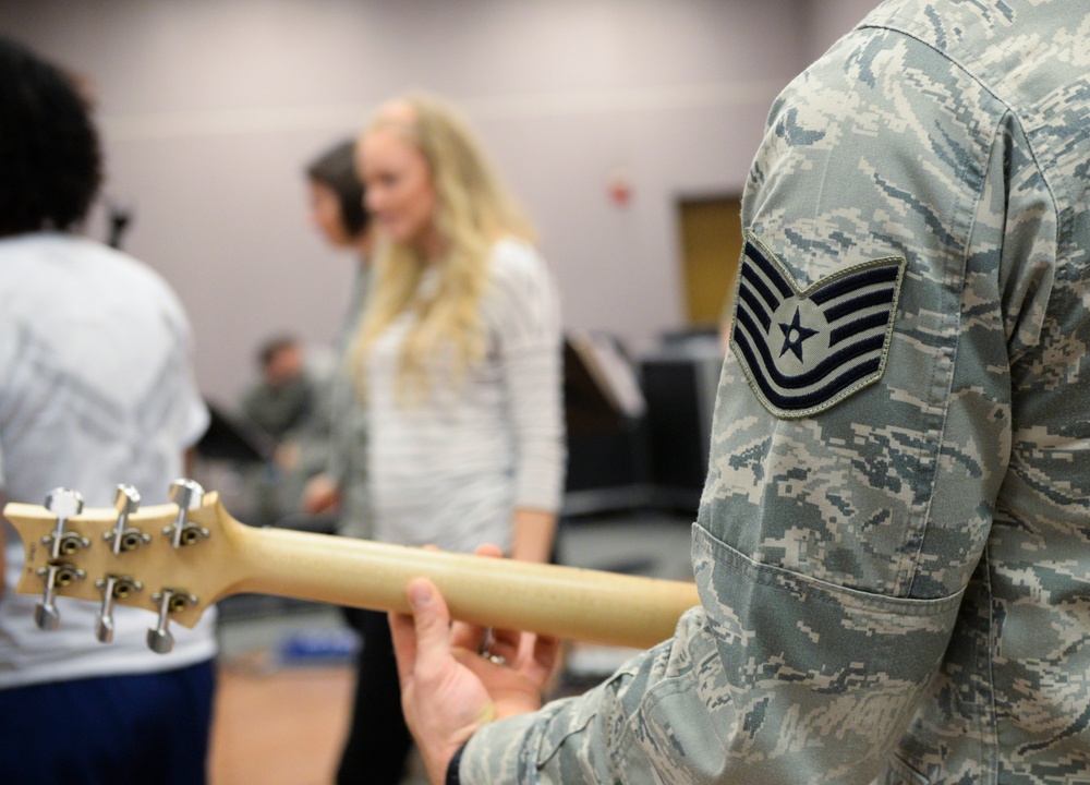 Alexis Gomez visits Wright-Patterson AFB