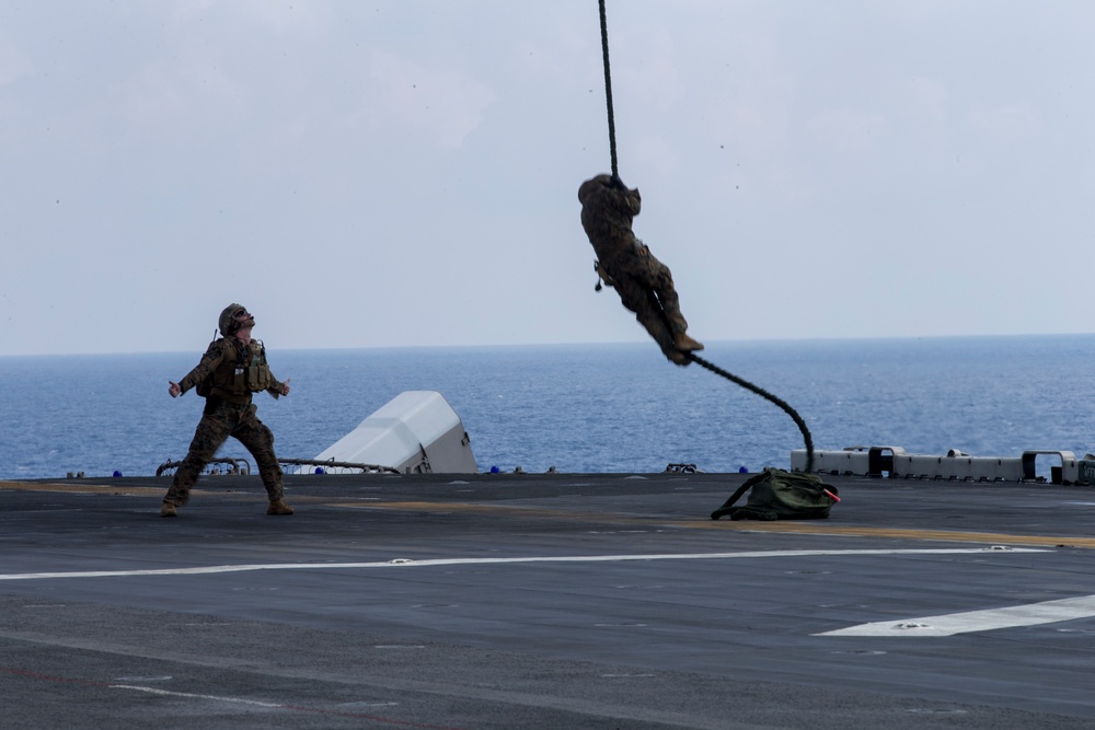 31st MEU Marines hone fast rope capabilities