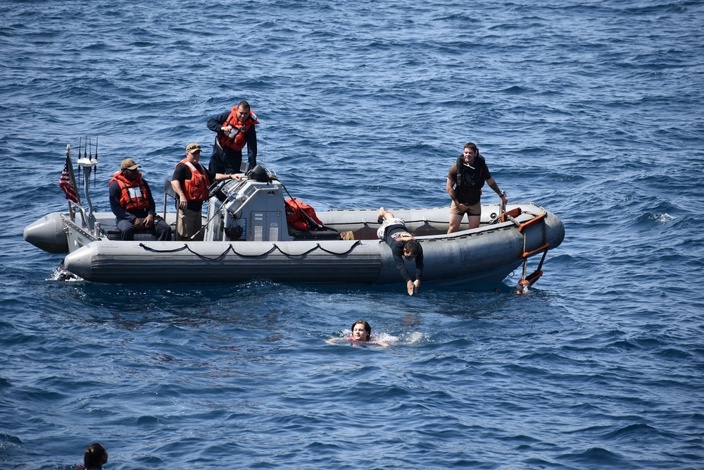 USS Puller Conducts Small Boat Training and Swim Call