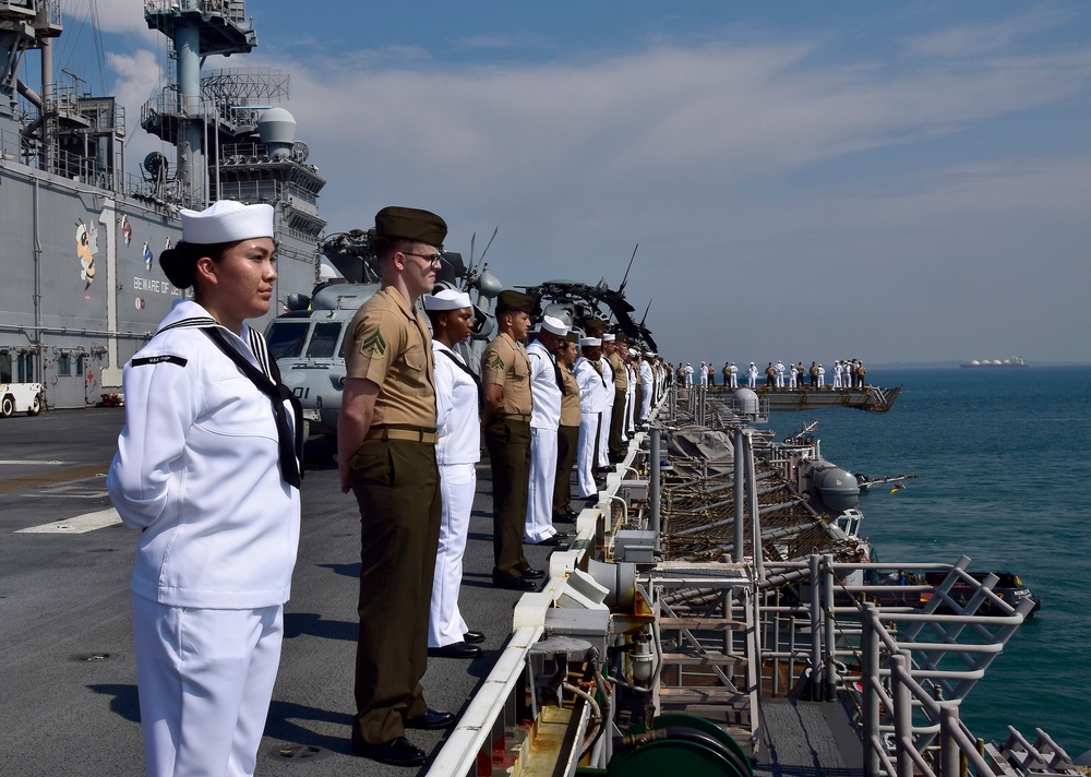 USS Wasp Arrives at Singapore