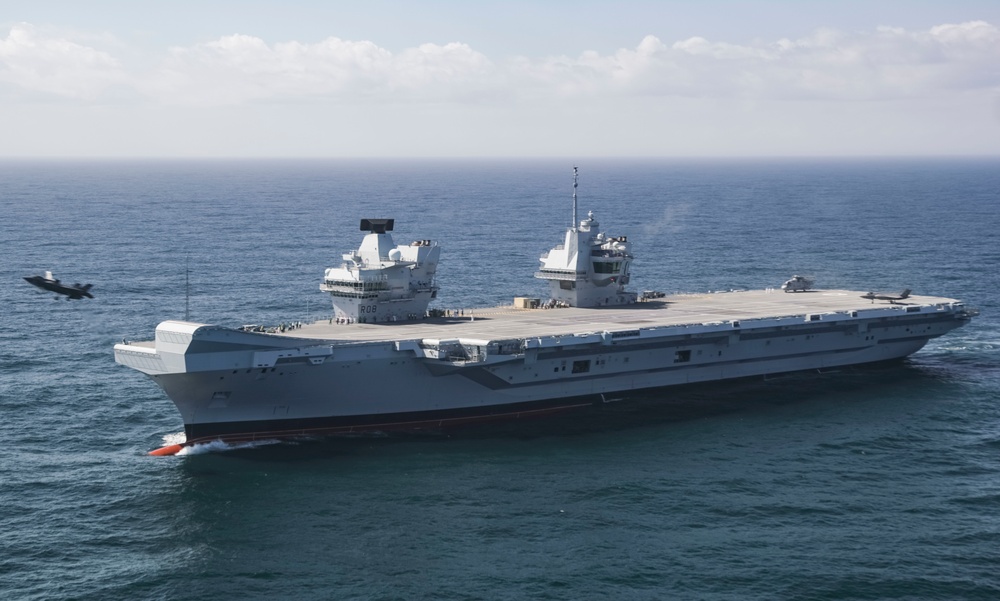 Fighter jets join forces with British aircraft carrier to make history