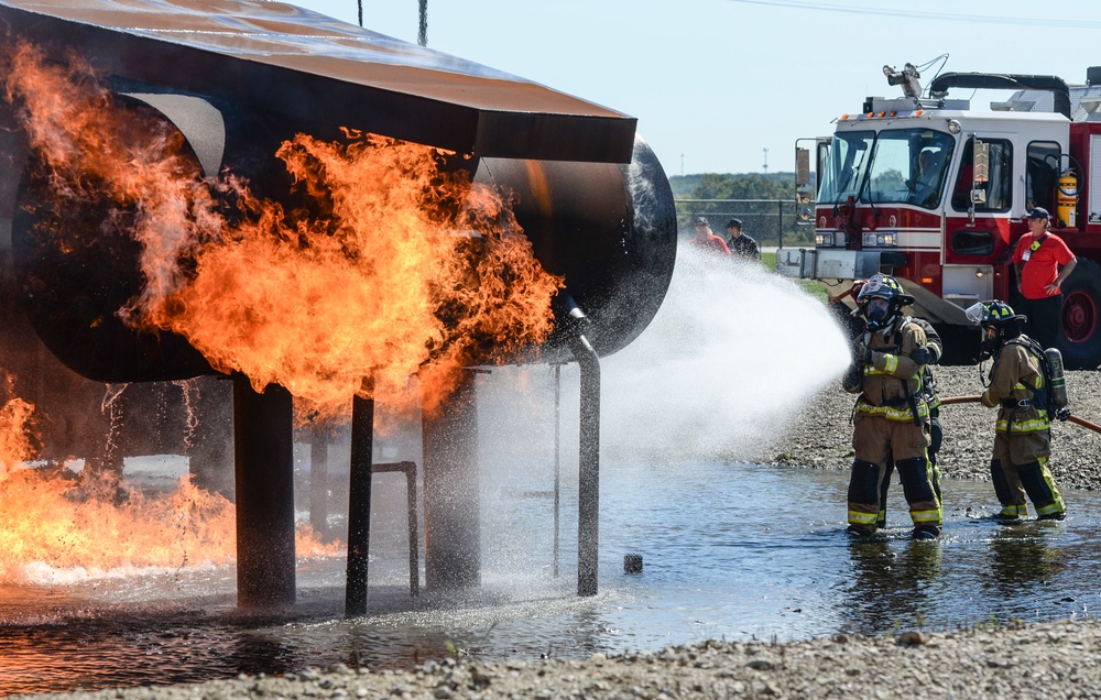 Wright-Patterson AFB Hosts Fire Ops 101