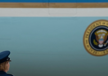 President Trump arrives at JBA from NYC