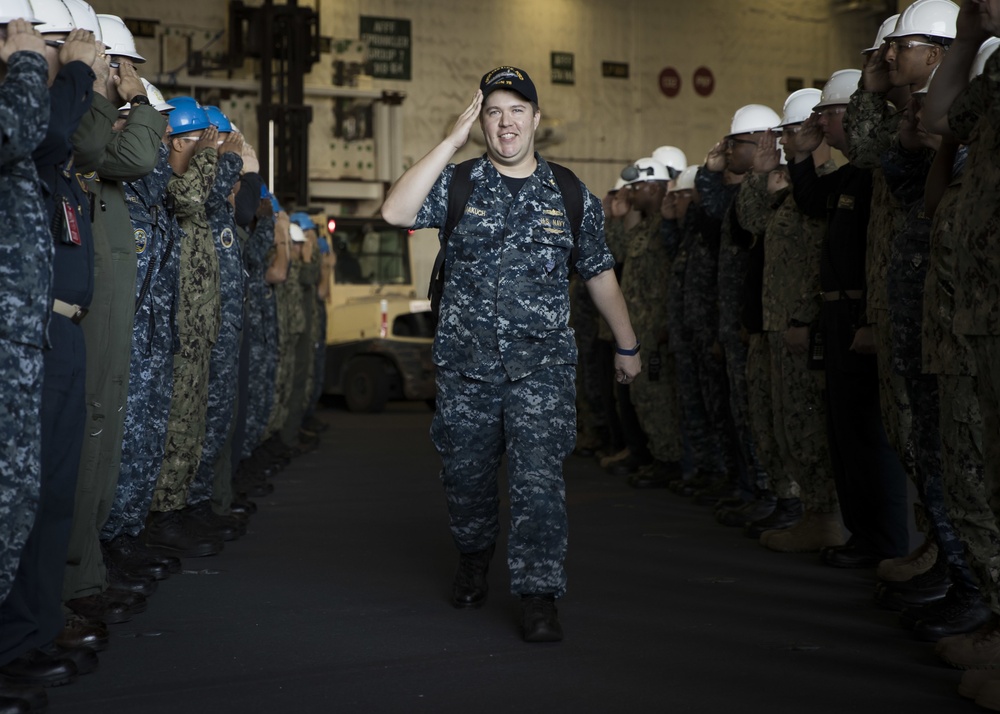 Lt. Makuch Rung Ashore