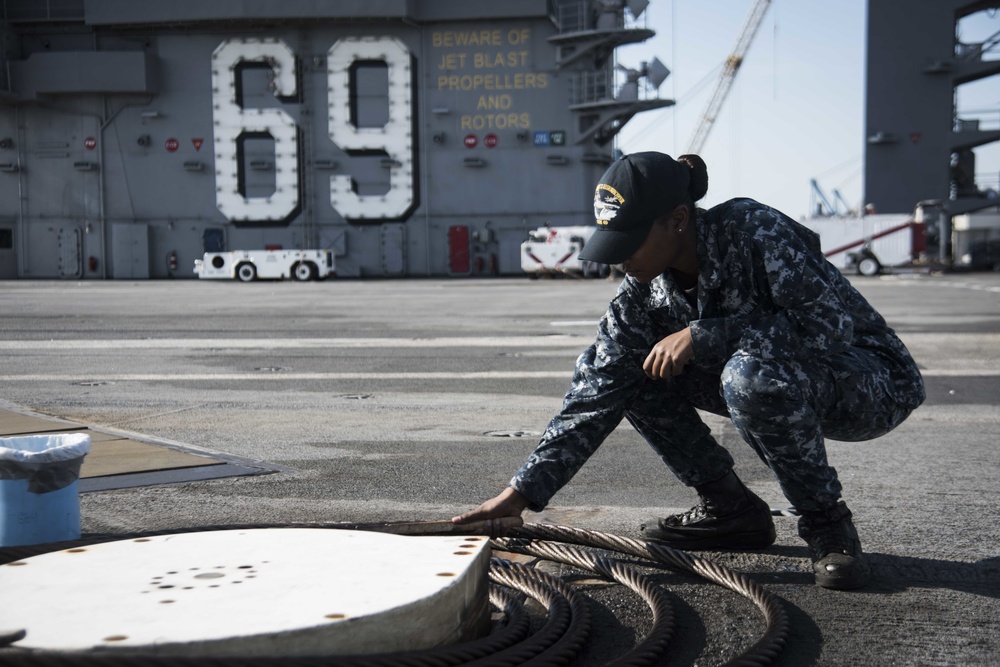 USS Dwight D. Eisenhower