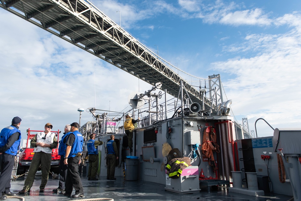 U.S. Navy works with San Francisco Fire Department during Fleet Week 2018