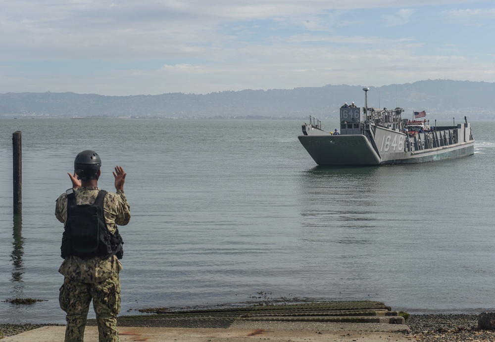 San Francisco Fleet Week DSCA LCU Excercise