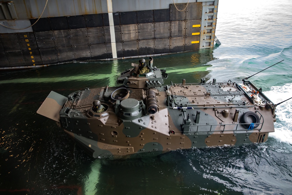 Assault amphibious vehicles training during KAMANDAG 2