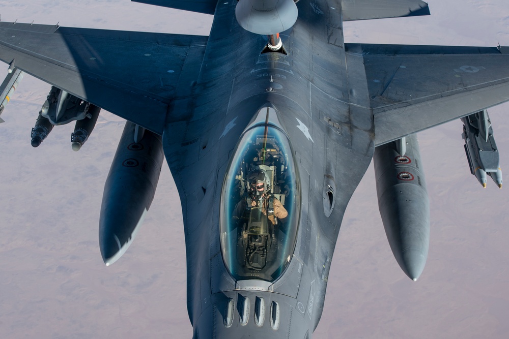 F-16s Aerial Refuel