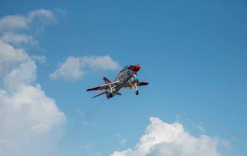 T-45 Carrier Qualifications on GHWB