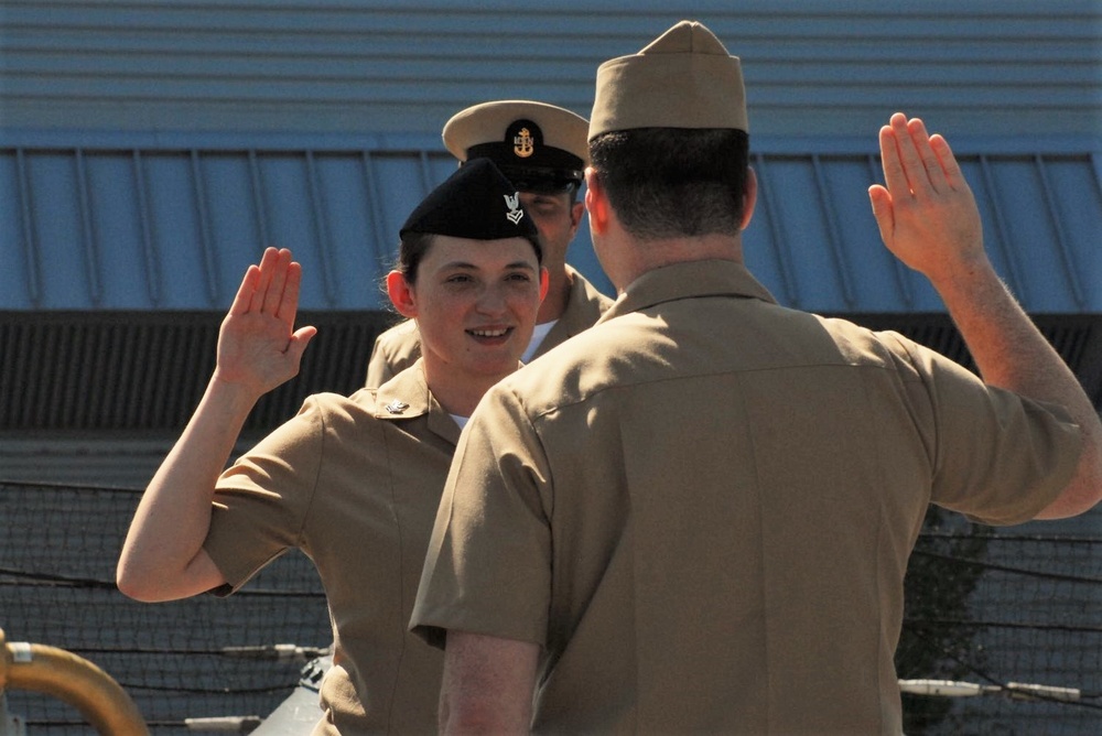 Naval Museum hosts a re-enlistment