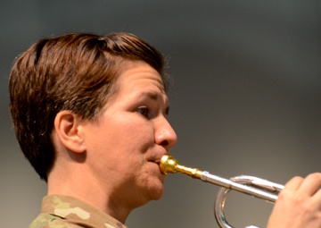 82nd Airborne Band introduces students to melodies