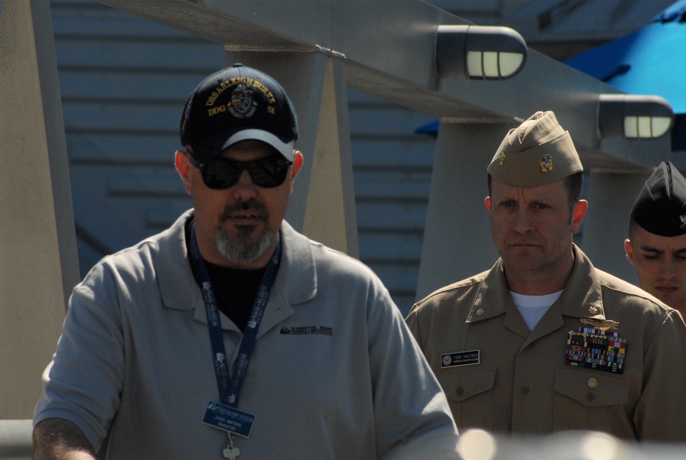 Naval Museum hosts a re-enlistment
