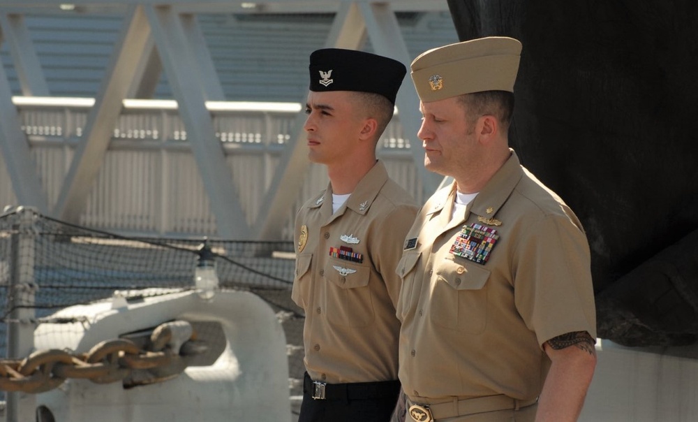 Naval Museum hosts a re-enlistment