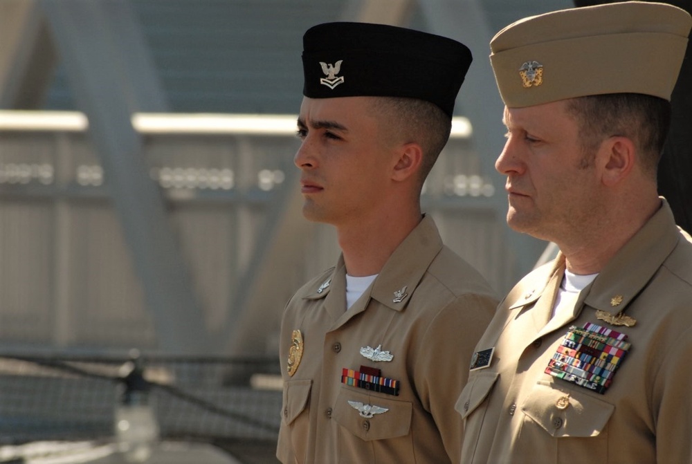 Naval Museum hosts a re-enlistment