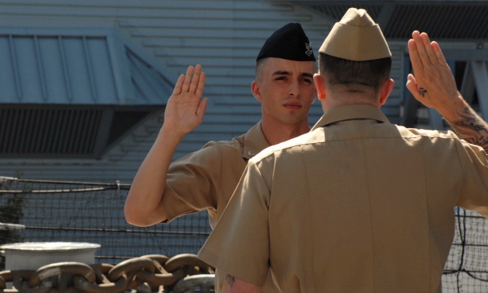 Naval Museum hosts a re-enlistment