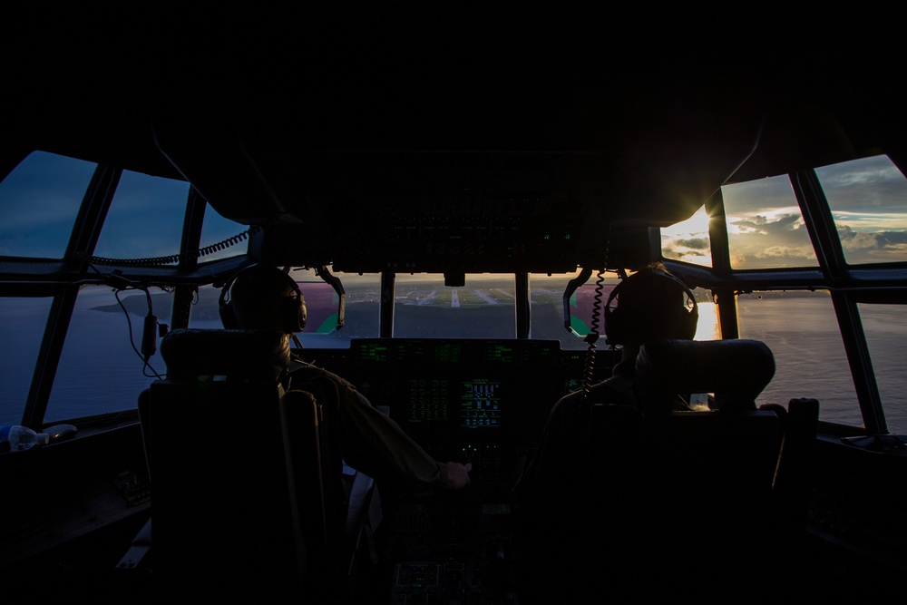 VMGR-152 flies in Exercise Forager Fury 18
