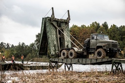 Exercise Blonde Avalanche 2018