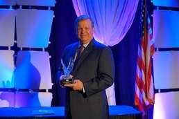 Exchange Director/CEO Tom Shull Receives ALA Distinguished Service Award