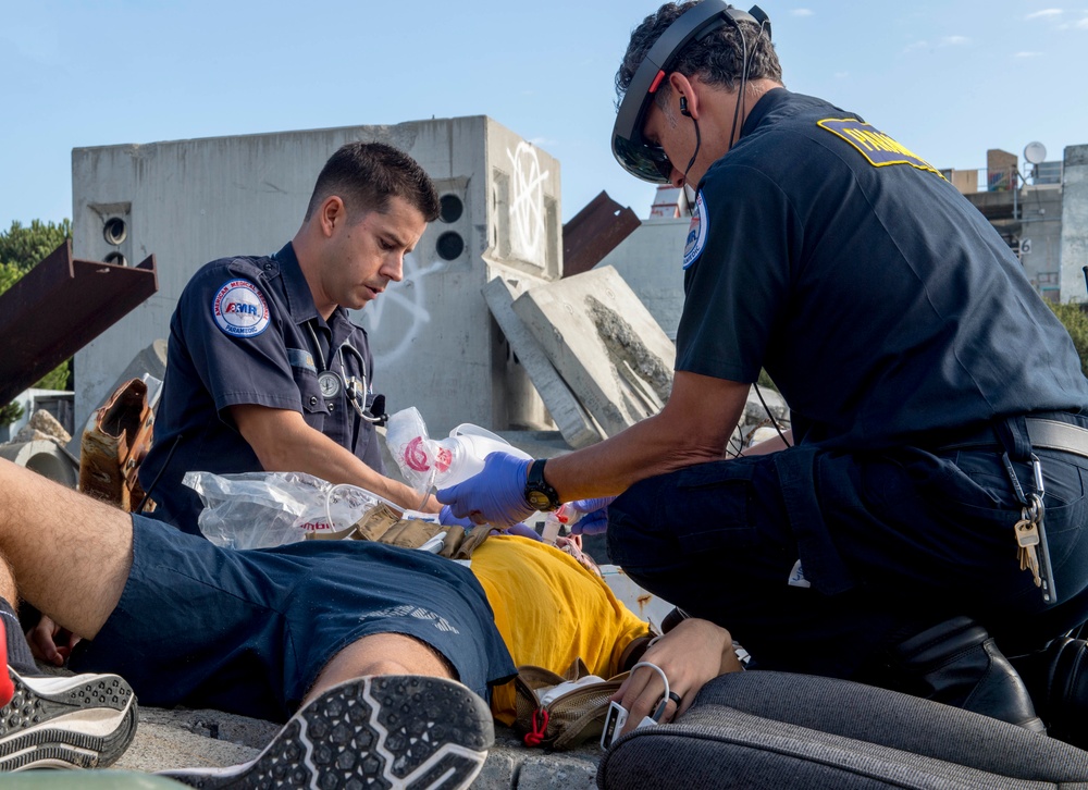 Civilian, Military medical professionals conduct tele-medicine training exercise at San Francisco Fleet Week