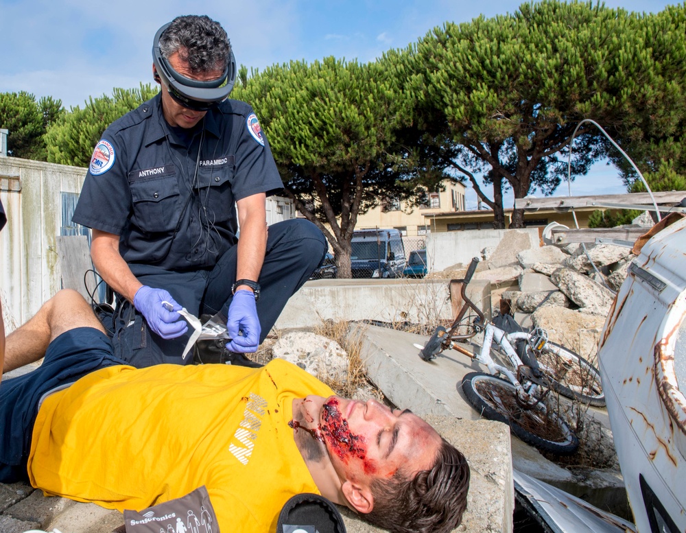 Civilian, Military medical professionals conduct tele-medicine training exercise at San Francisco Fleet Week