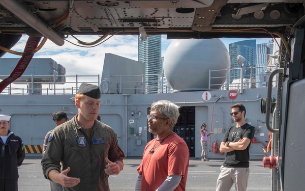 San Francisco Residents tour Bonhomme Richard