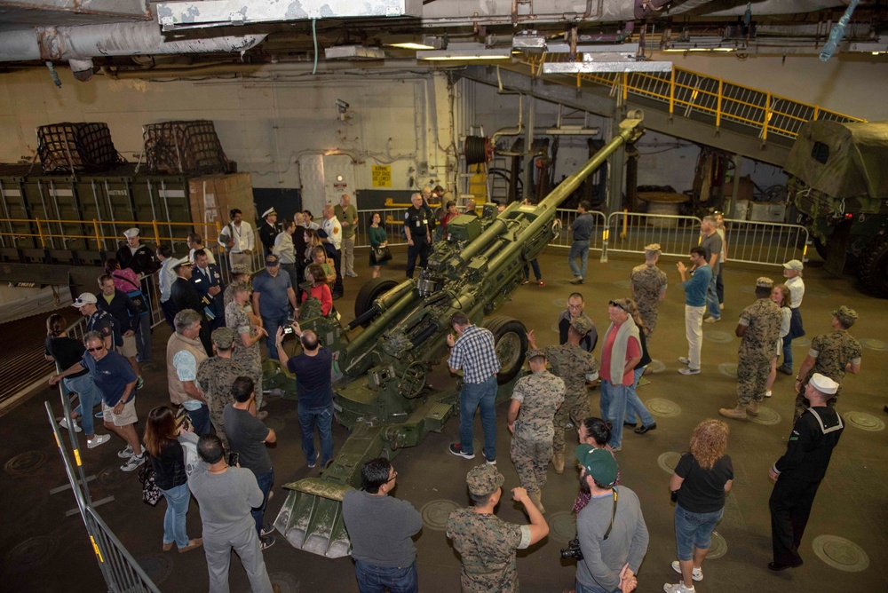 San Francisco Residents tour Bonhomme Richard