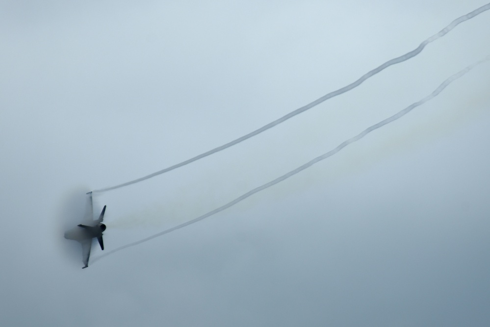F-16 Viper Demonstration Team prepares at Shaw AFB