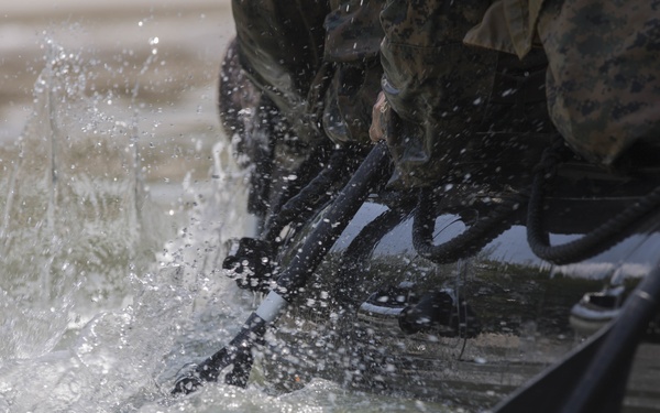 Echo 2/5 Conducts Amphibious Training