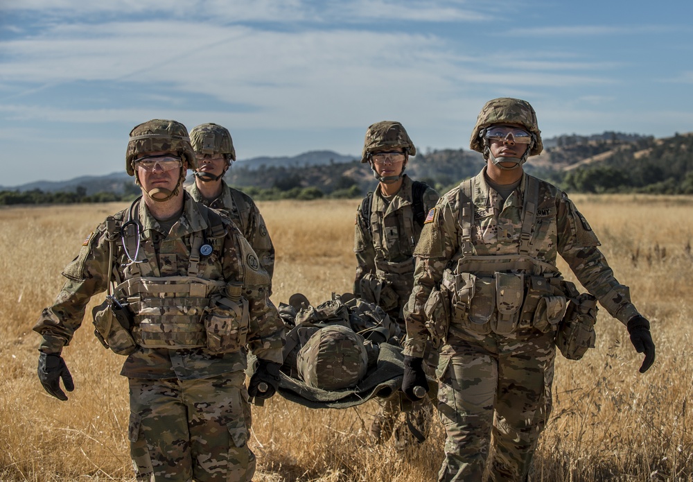 U.S. Army Reserve medical Soldiers photo shoot