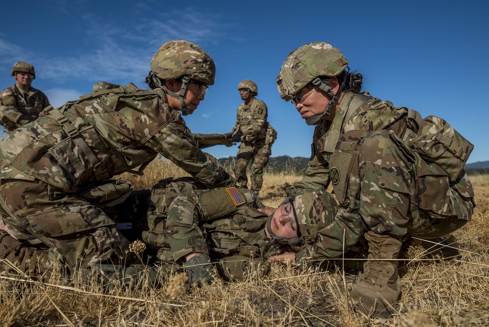 U.S. Army Reserve medical Soldiers photo shoot