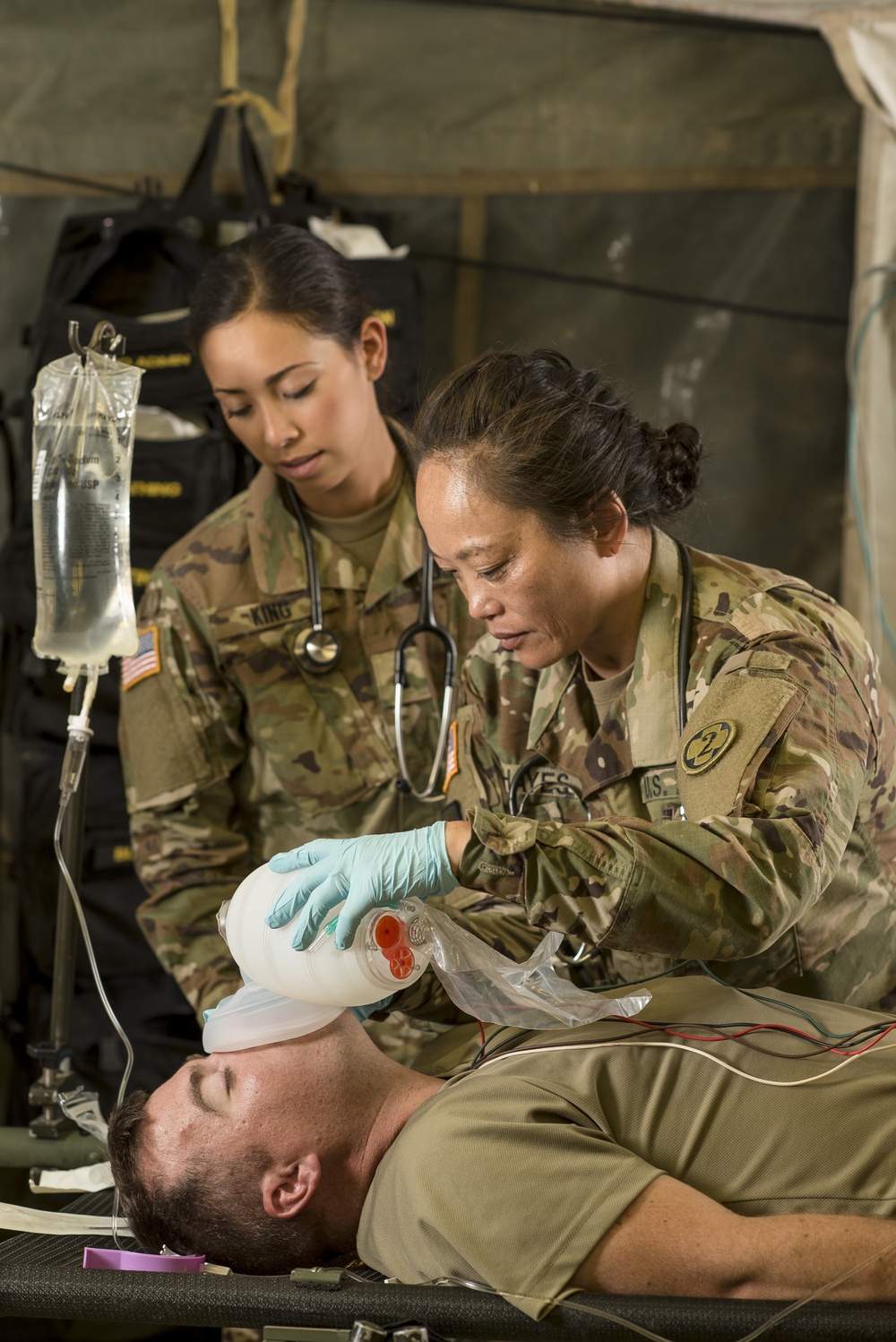 U.S. Army Reserve medical Soldiers photo shoot