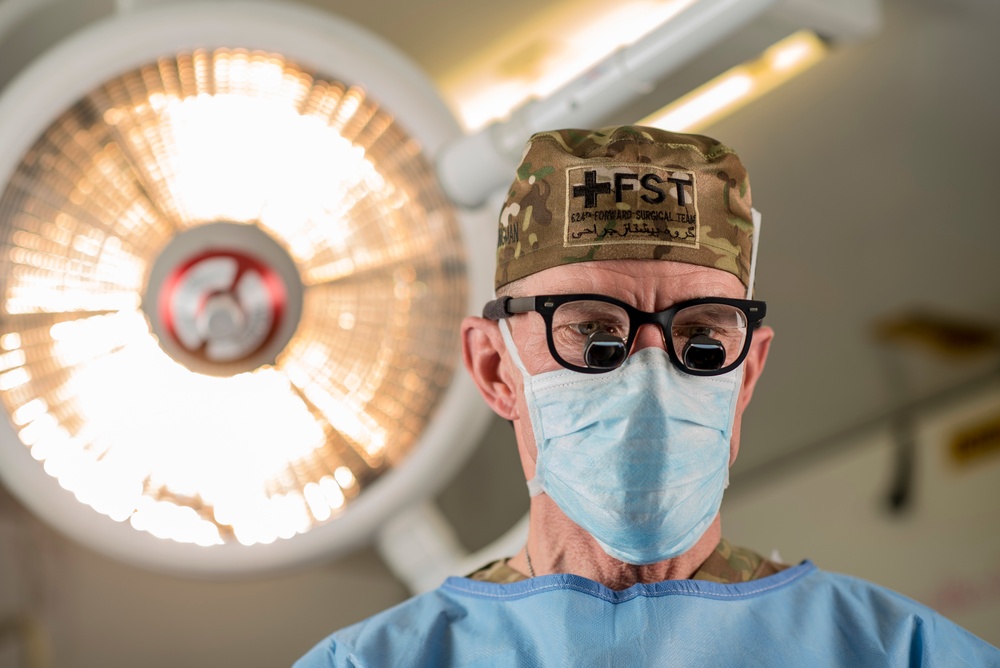 U.S. Army Reserve medical Soldiers photo shoot