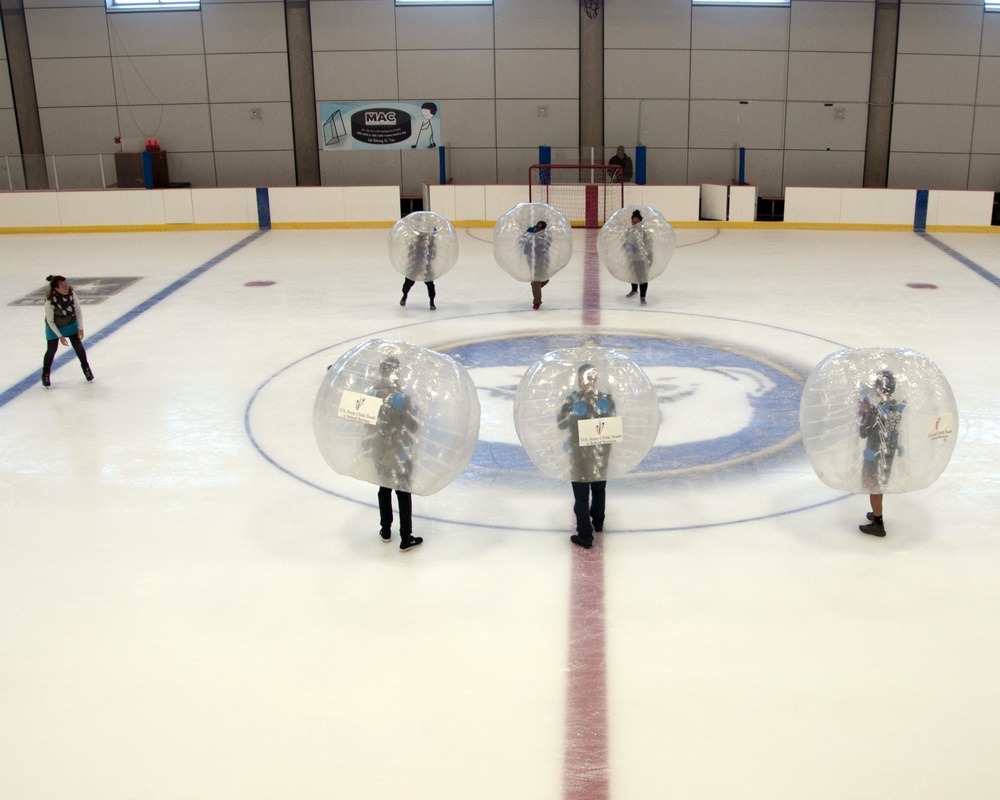 Fort Wainwright Ice Rink opens with knocker hockey