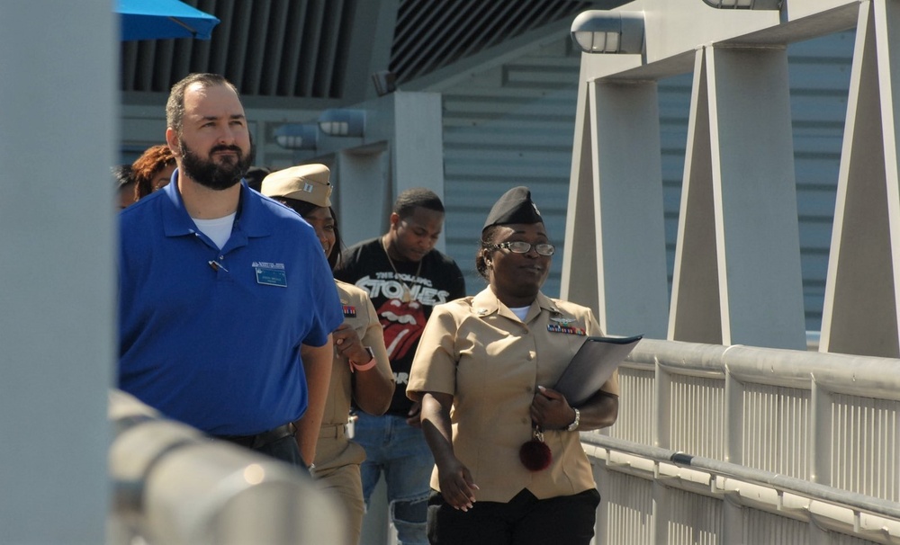 re-enlistment aboard a battleship