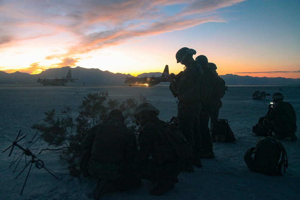 U.S. Marines Set Up Austere Landing Zone